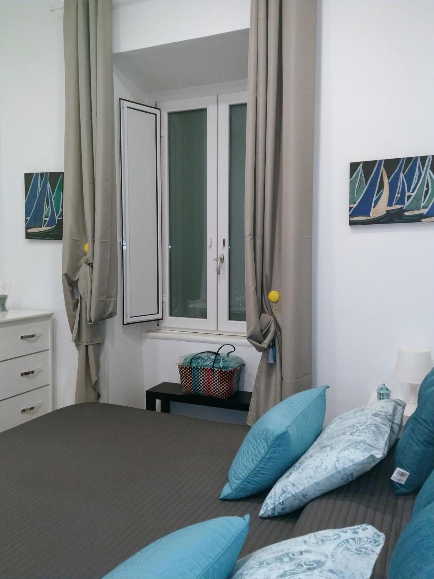 Margherita'S Apartment Salerno Kültér fotó