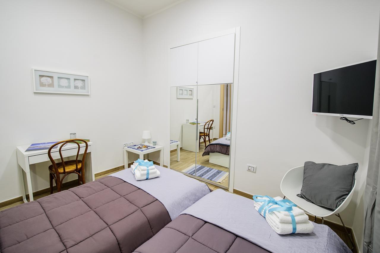 Margherita'S Apartment Salerno Kültér fotó