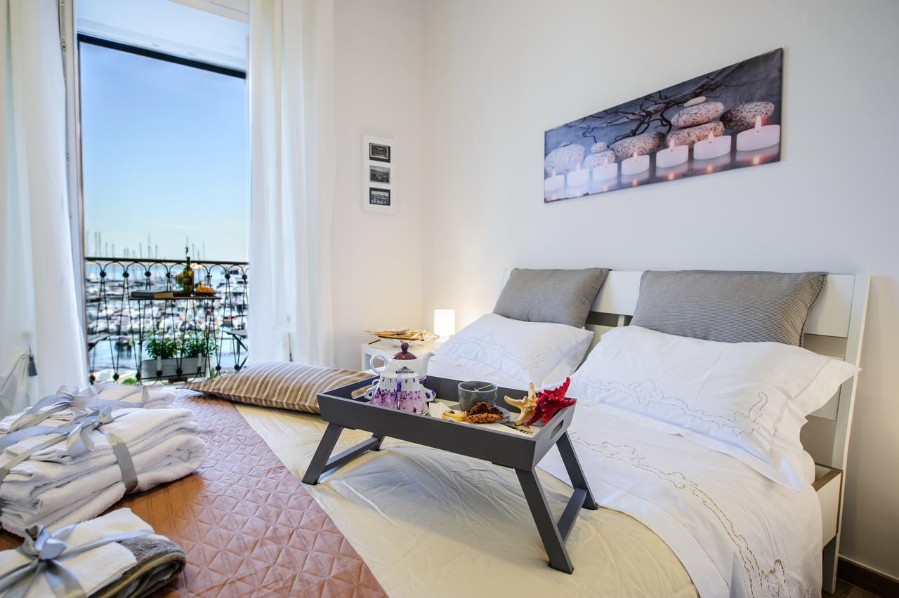 Margherita'S Apartment Salerno Kültér fotó