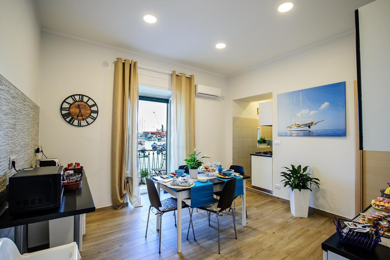 Margherita'S Apartment Salerno Kültér fotó